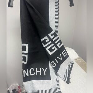Givenchy Black and White Logo Throw